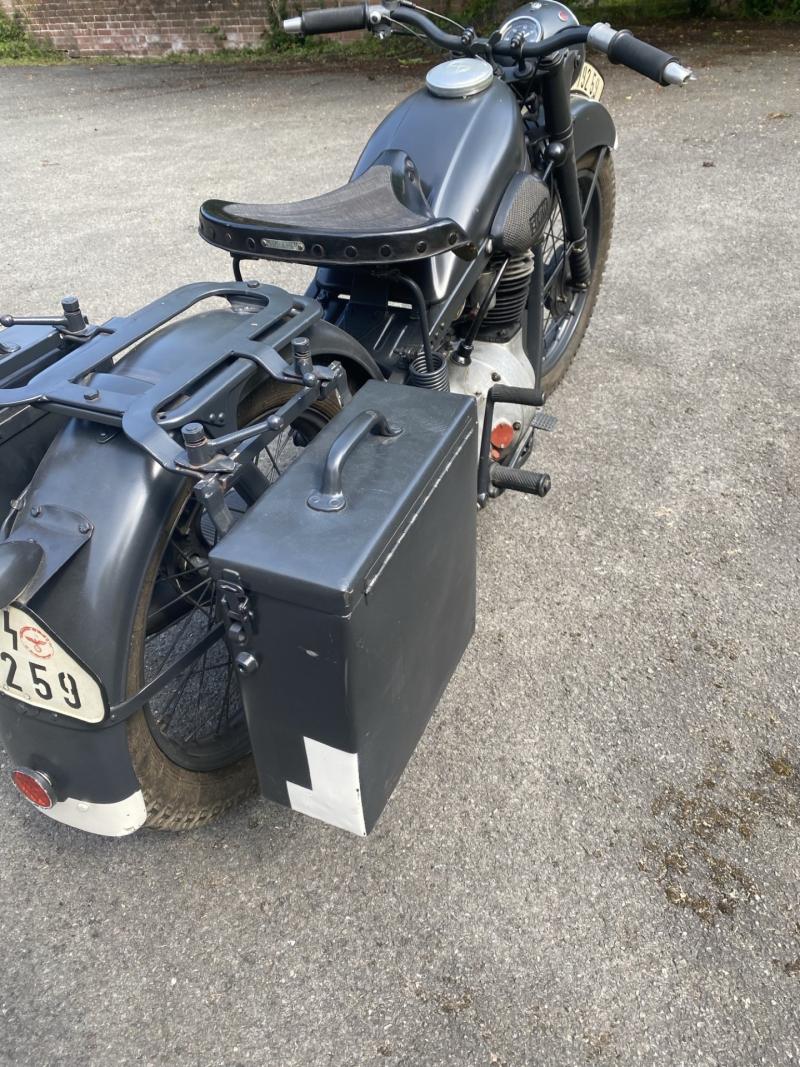 WW2 GERMAN 1939 DATED BMW R35 MOTORBIKE