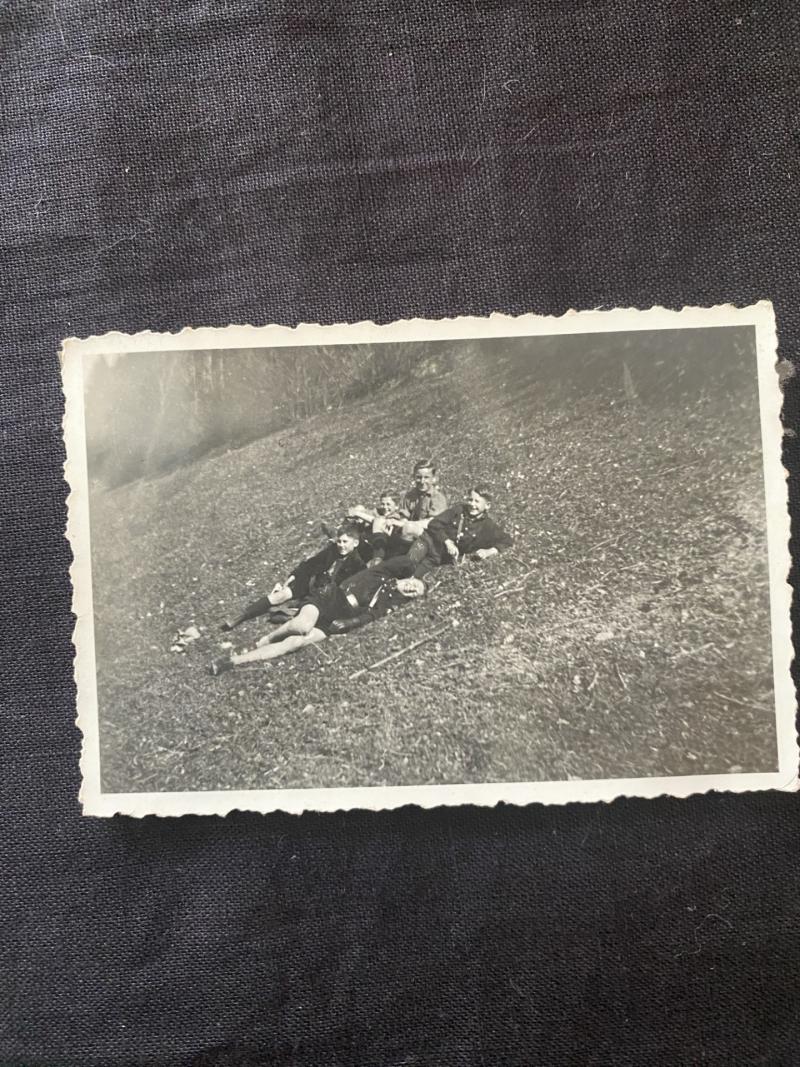 WW2 GERMAN PHOTO OF HITLER YOUTH