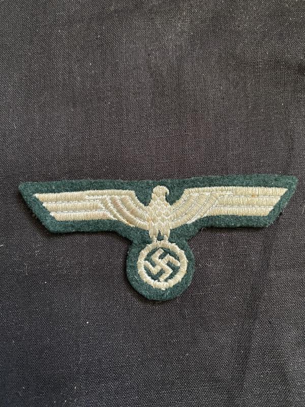 WW2 GERMAN ARMY BREAST EAGLE