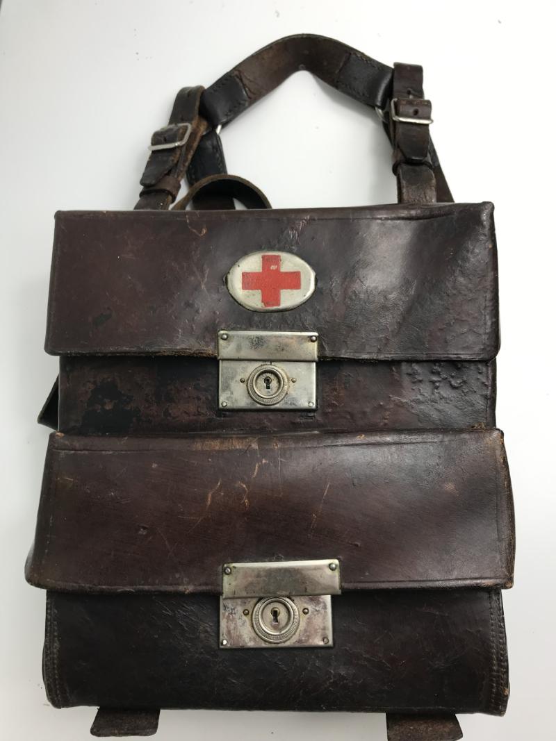 WW2 GERMAN RED CROSS MEDICAL BAG