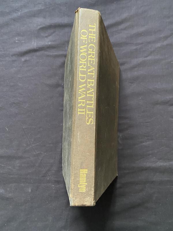 THE GREAT BATTLES OF WW2 (HARD COVER)