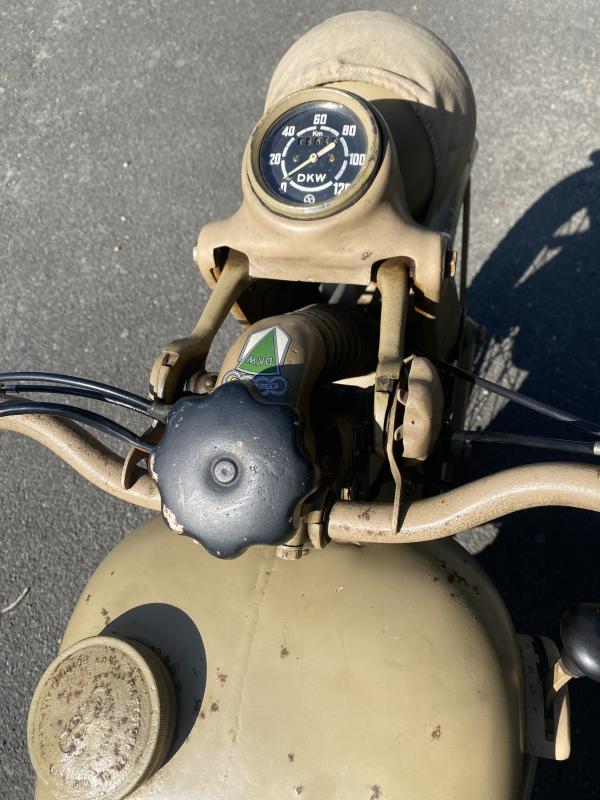 WW2 GERMAN WEHRMACHT DKW MODEL NZ350 MOTORCYCLE