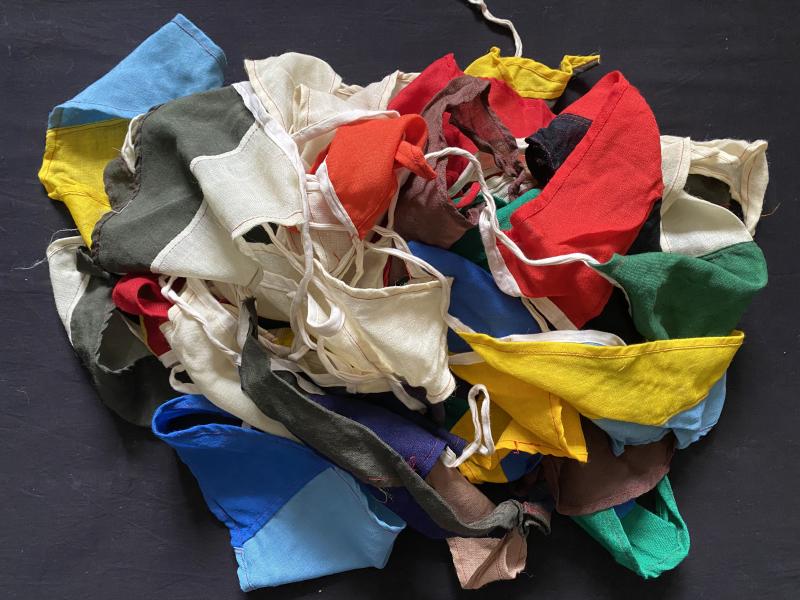 LARGE FLAG BUNTIN