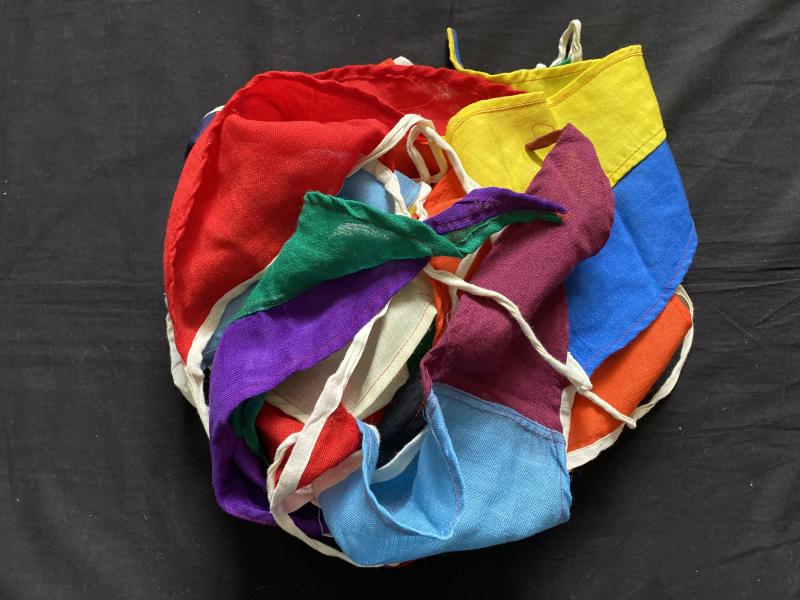 LARGE FLAG BUNTIN