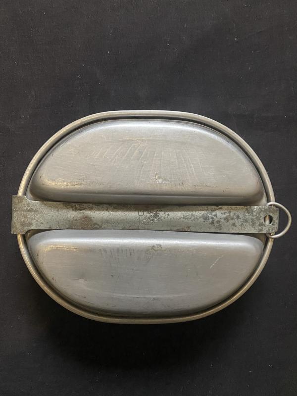 WW2 U.S. MESS TIN