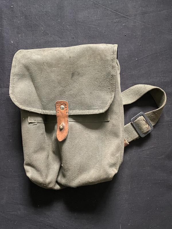 AK MAGAZINE POUCH