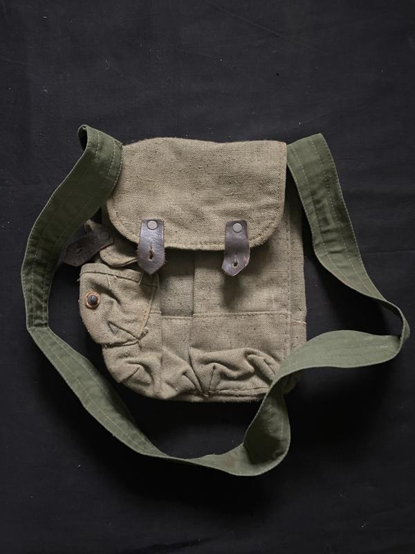 AK MAGAZINE POUCH