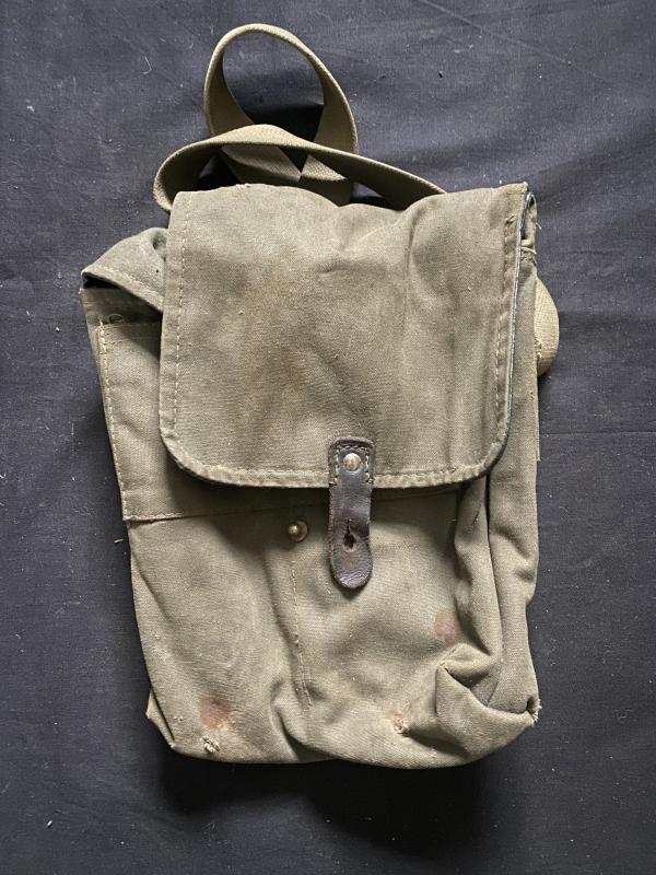 AK MAGAZINE POUCH