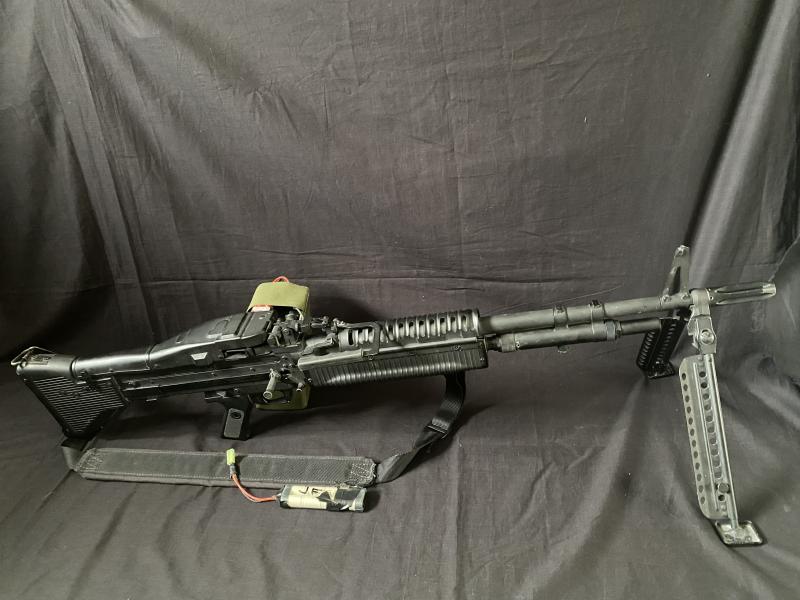 REPLICA AIRSOFT M60 MACHINE GUN (BB)