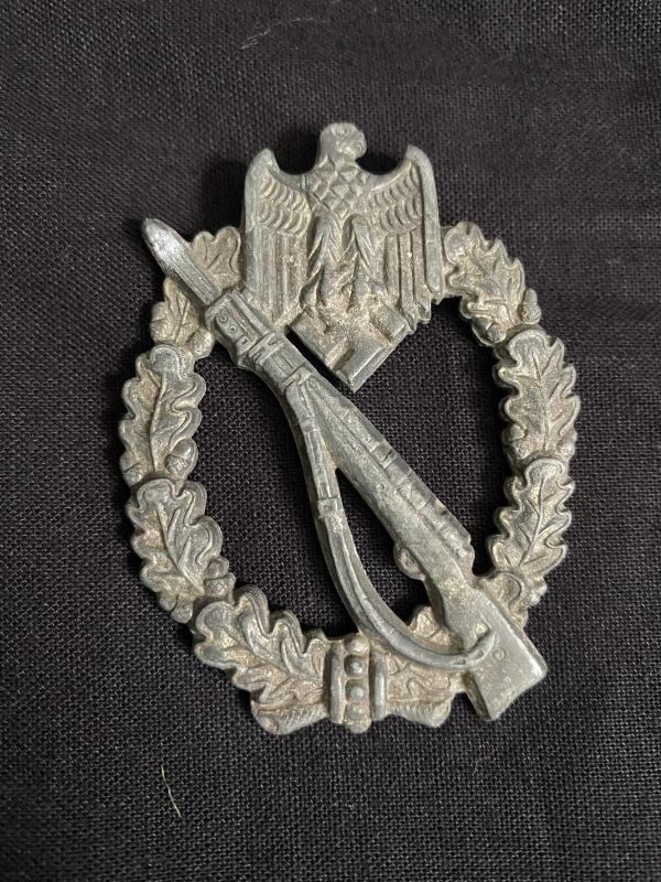 WW2 GERMAN INFANTRY ASSAULT BADGE - KARL WURSTER K.G.