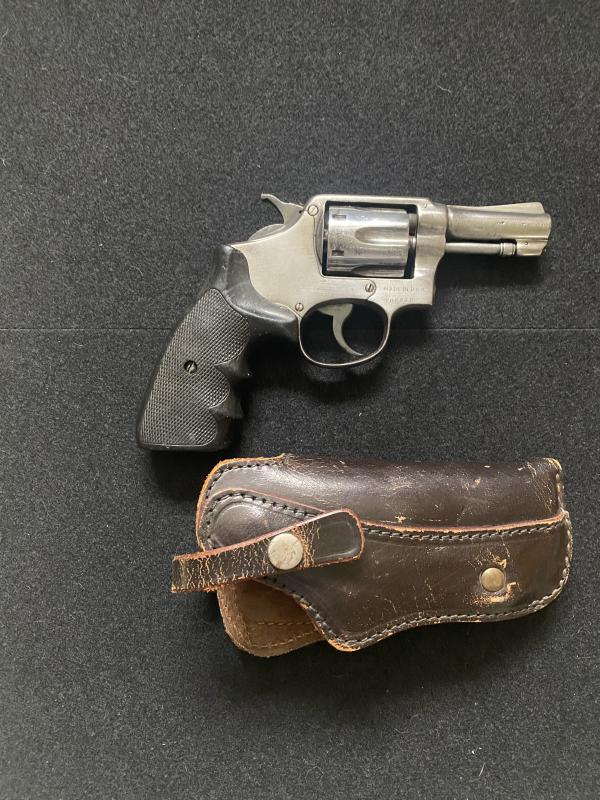 DEACTIVATED SMITH & WESSON MODEL 10 .38 SPL REVOLVER WITH HOLSTER (UK DEACTIVATION)