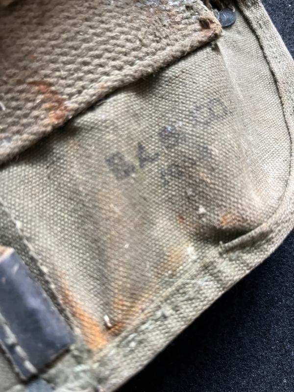 U.S. M1943 ENTRENCHING TOOL WITH A 1944 DATED POUCH