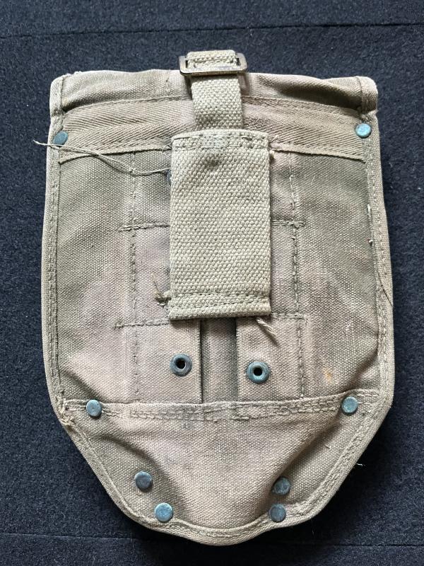 U.S. M1943 ENTRENCHING TOOL WITH A 1944 DATED POUCH