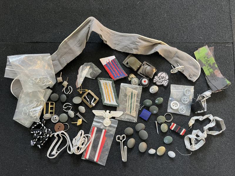 ASSORTED LOT OF REPRODUCTION WW2 GERMAN ITEMS