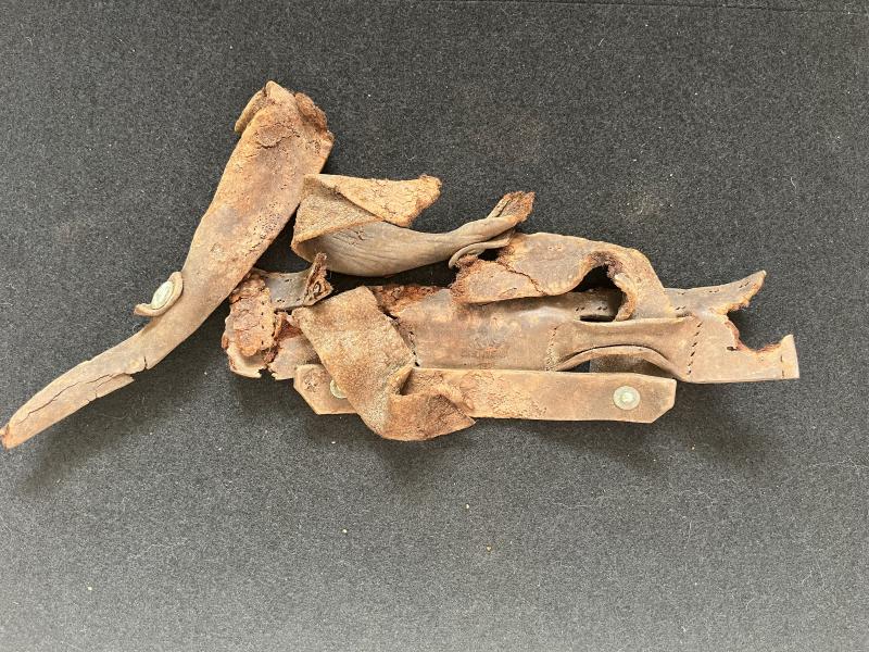 RELIC WW1 GERMAN LEATHER PARTS