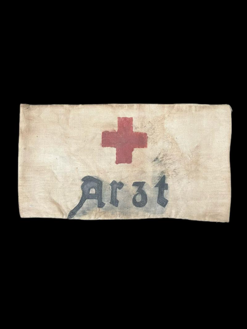 REPRODUCTION WW2 GERMAN DOCTOR (ARZT) ARMBAND