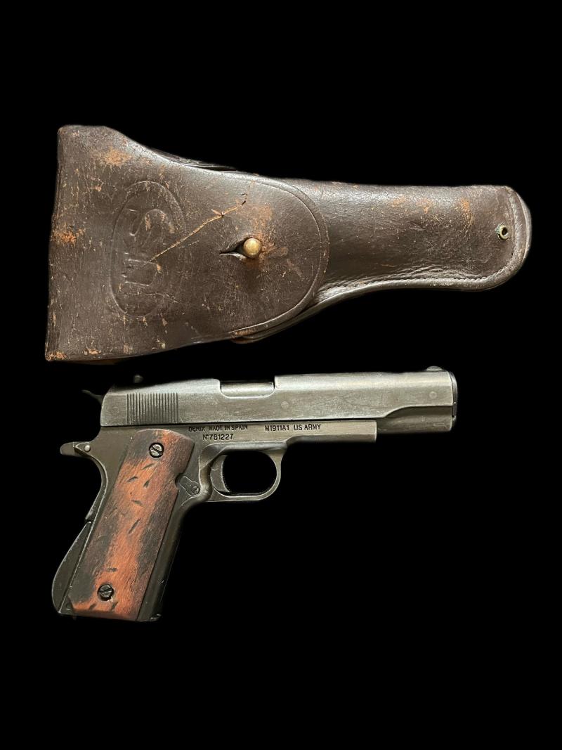 DENIX REPLICA U.S. COLT 1911 PISTOL IN HOLSTER