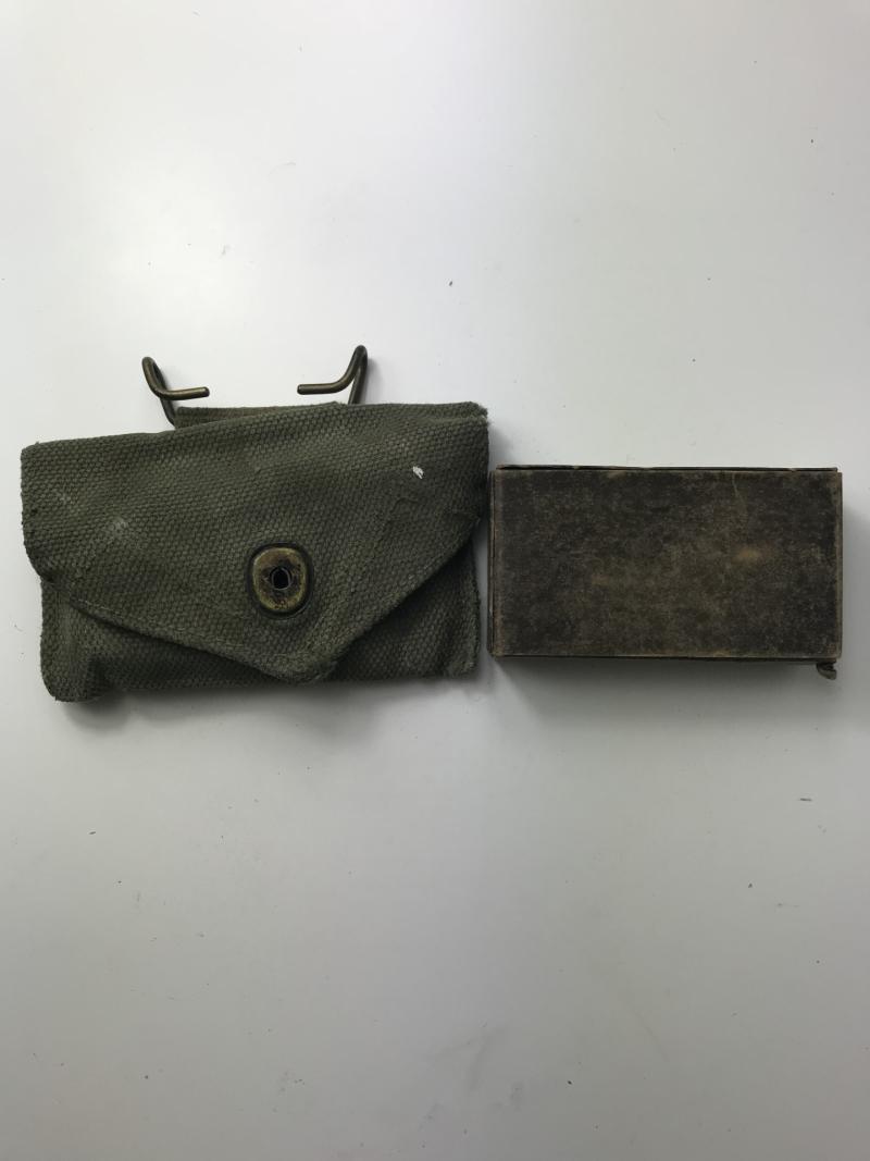 U.S. M1942 FIELD DRESS POUCH & CARLISLE PACKET