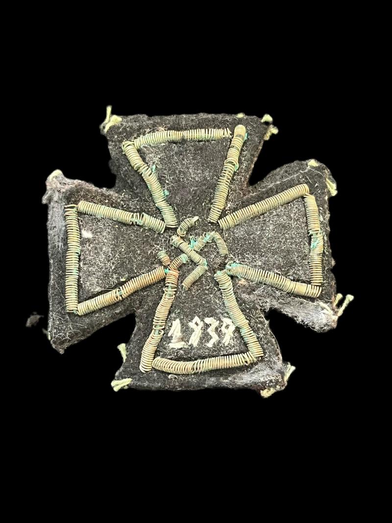 REPRODUCTION WW2 GERMAN IRON CROSS IN CLOTH