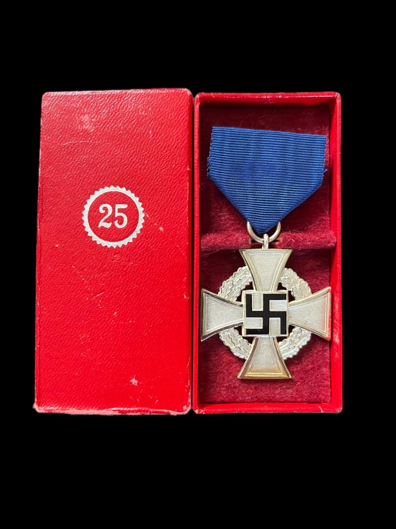 WW2 GERMAN NATIONAL FAITHFUL SERVICE 25 YEARS WITH PRESENTATION BOX