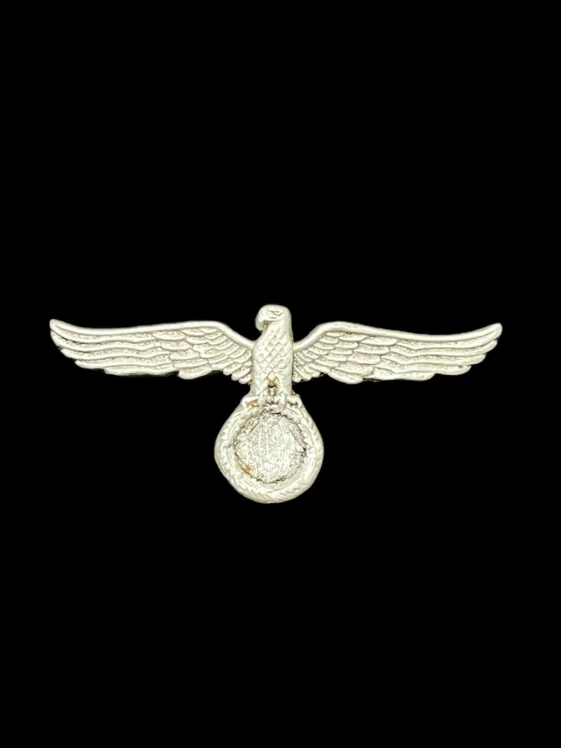DE-NAZIFIED WW2 GERMAN LAND CUSTOMS CAP BADGE