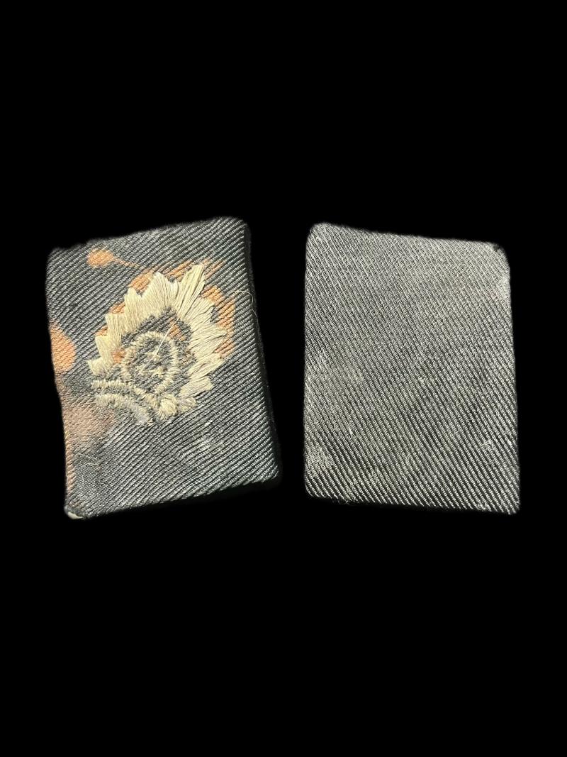 REPRODUCTION WW2 GERMAN SS COLLAR PATCHES