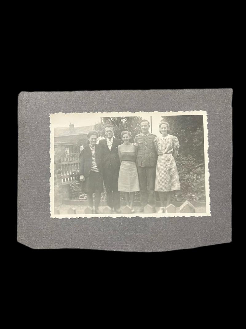 WW2 GERMAN FAMILY PICTURES X 2